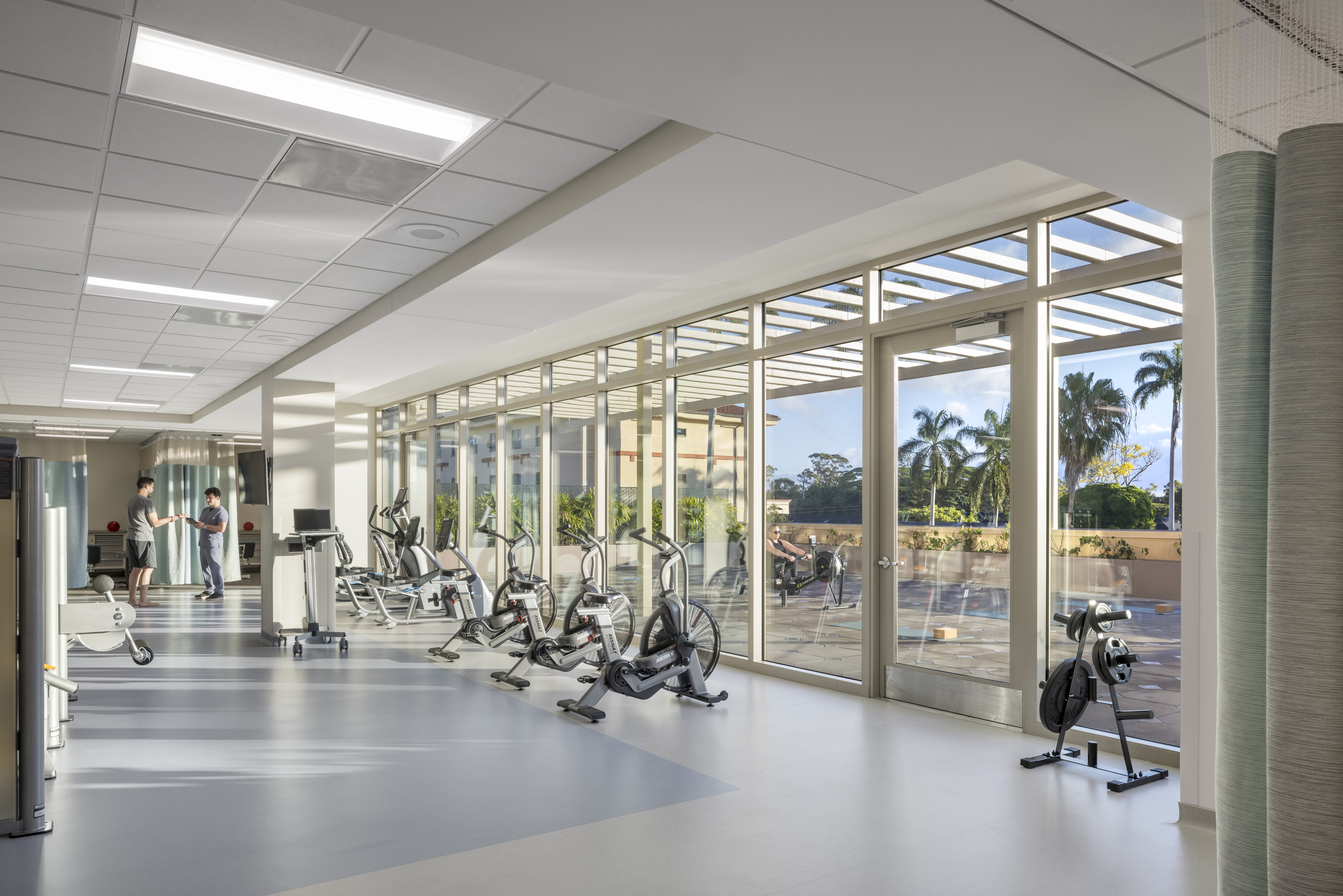 Desmond T. Doss Health Clinic at Schofield Barracks Indoor-Outdoor Physical Therapy Terrace 