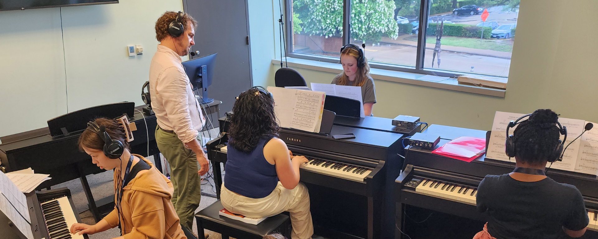 Piano Institute class