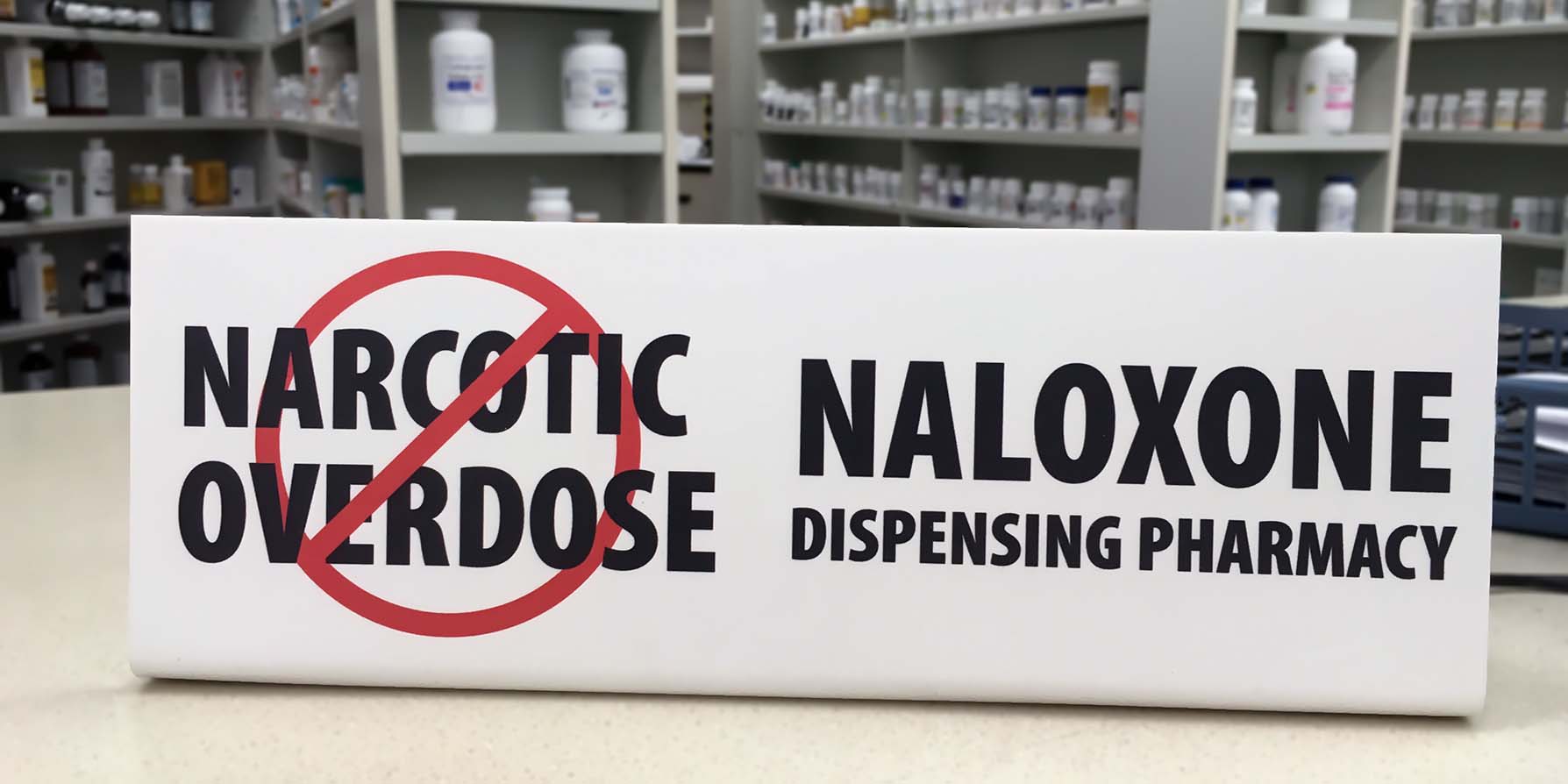 naloxone sign